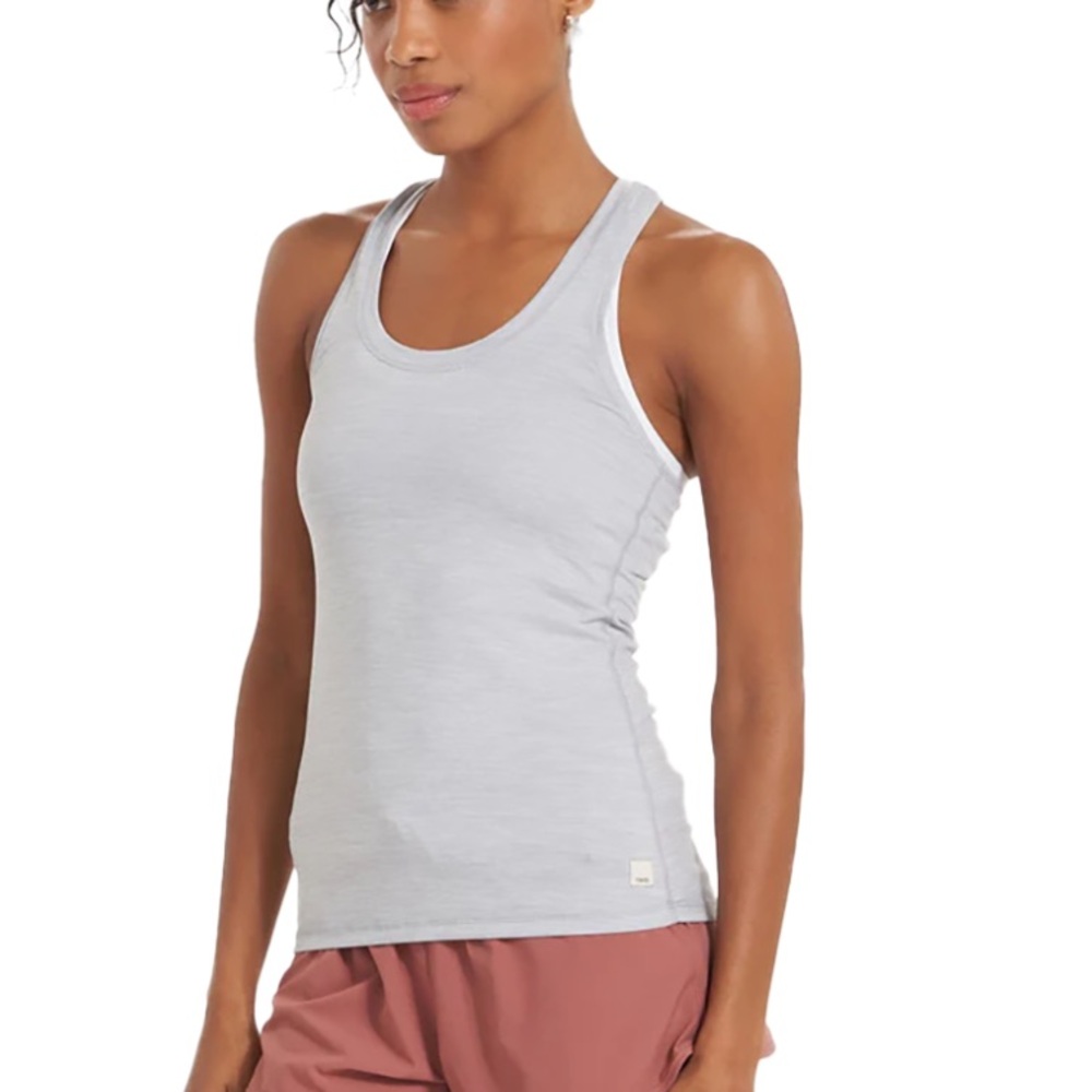 Vuori Lux Performance Tank in Platinum Heather